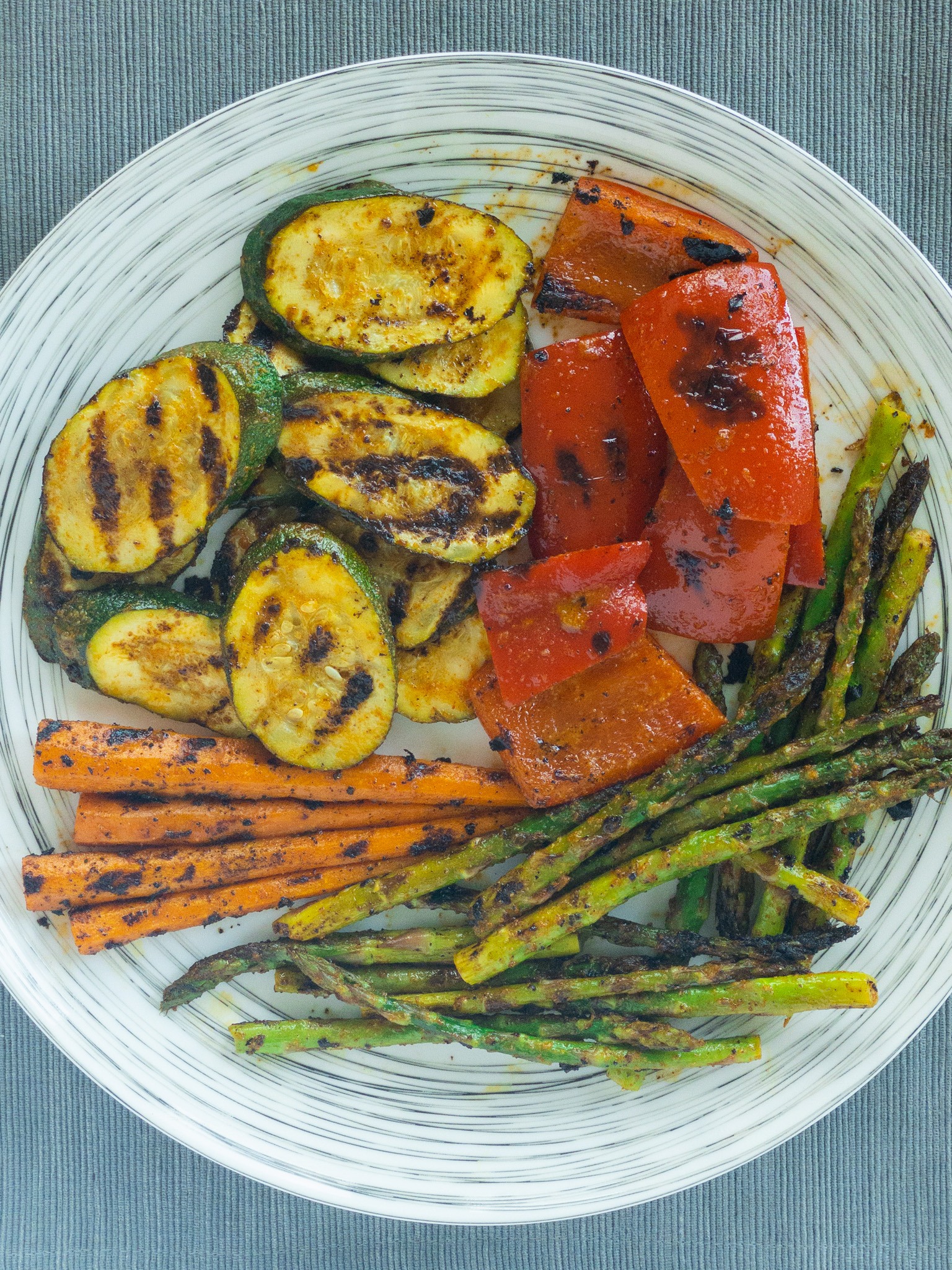 plate of grilled zucchini, bell pepper, asparagus and carrot